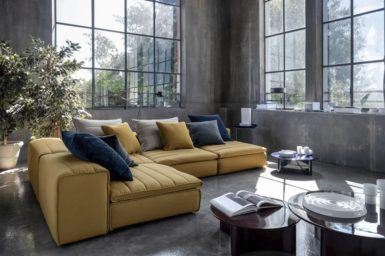 sofa samet low galeria 5