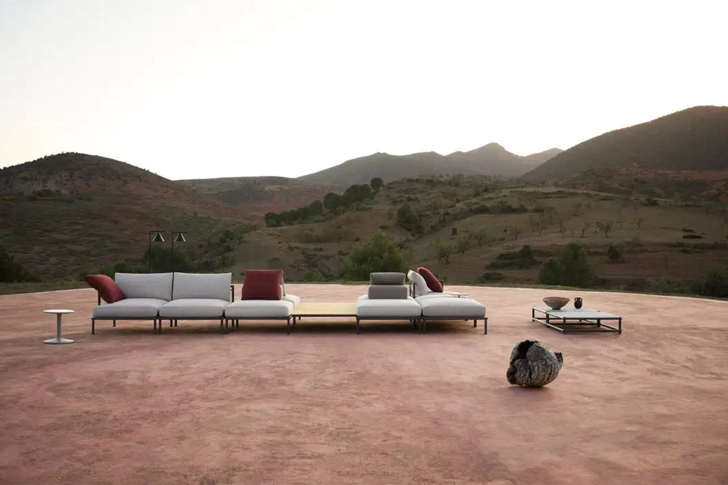 C01_Gallery_0_367699_outdoor_sofa_Nooch_A-01_1