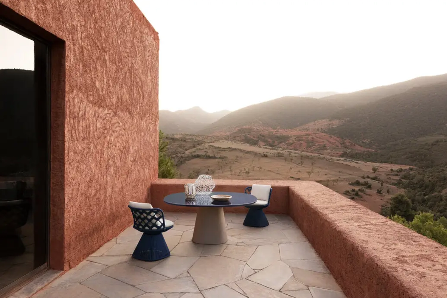 C02_Gallery_1_339386_outdoor_table_Allure-O_-Outdoor_A-04_2