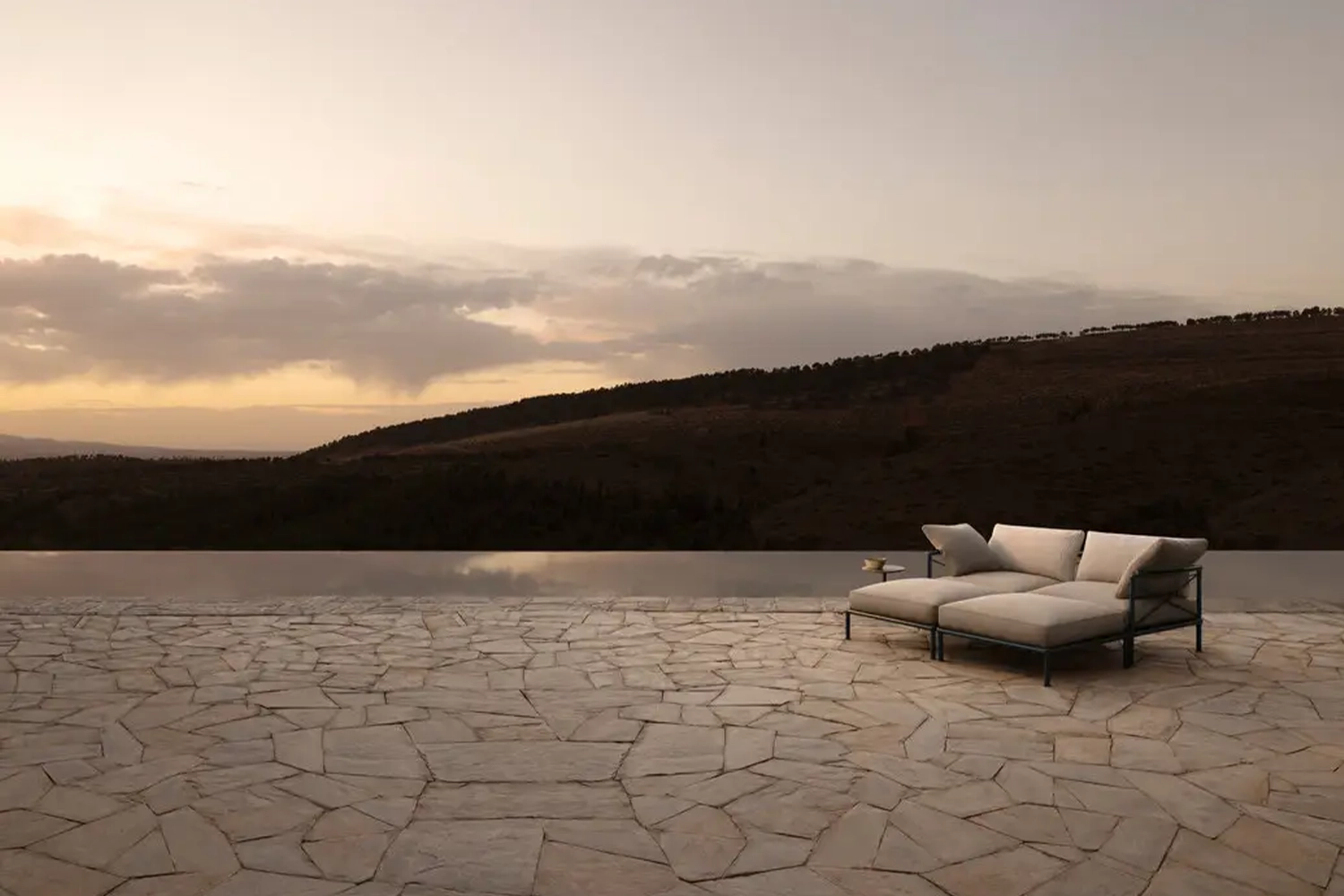 C04_Gallery_3_367699_outdoor_sofa_Nooch_A-19_1