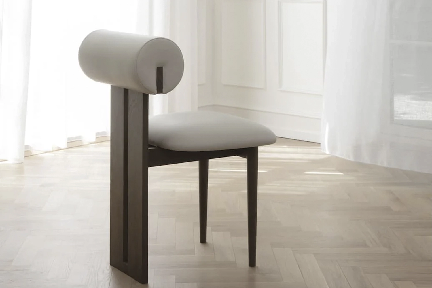 C04_Hippo_Chair_11