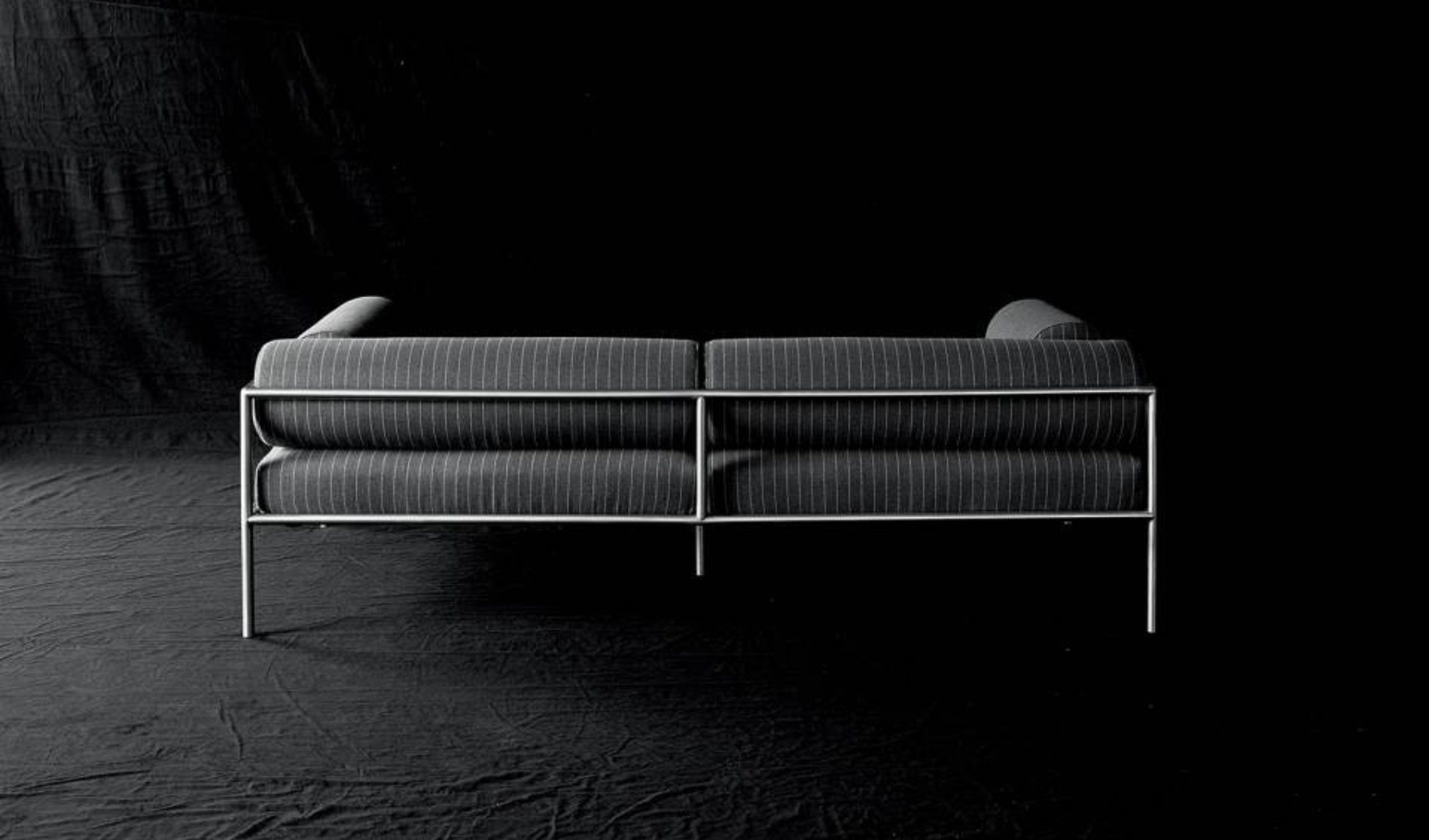 C4-Agra-sofa