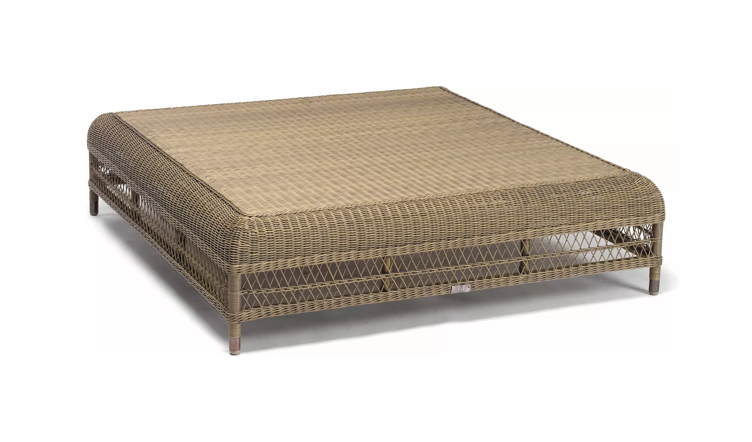 CAPA01_VAPA01_outdoor-coffee-table-malibu-wicker