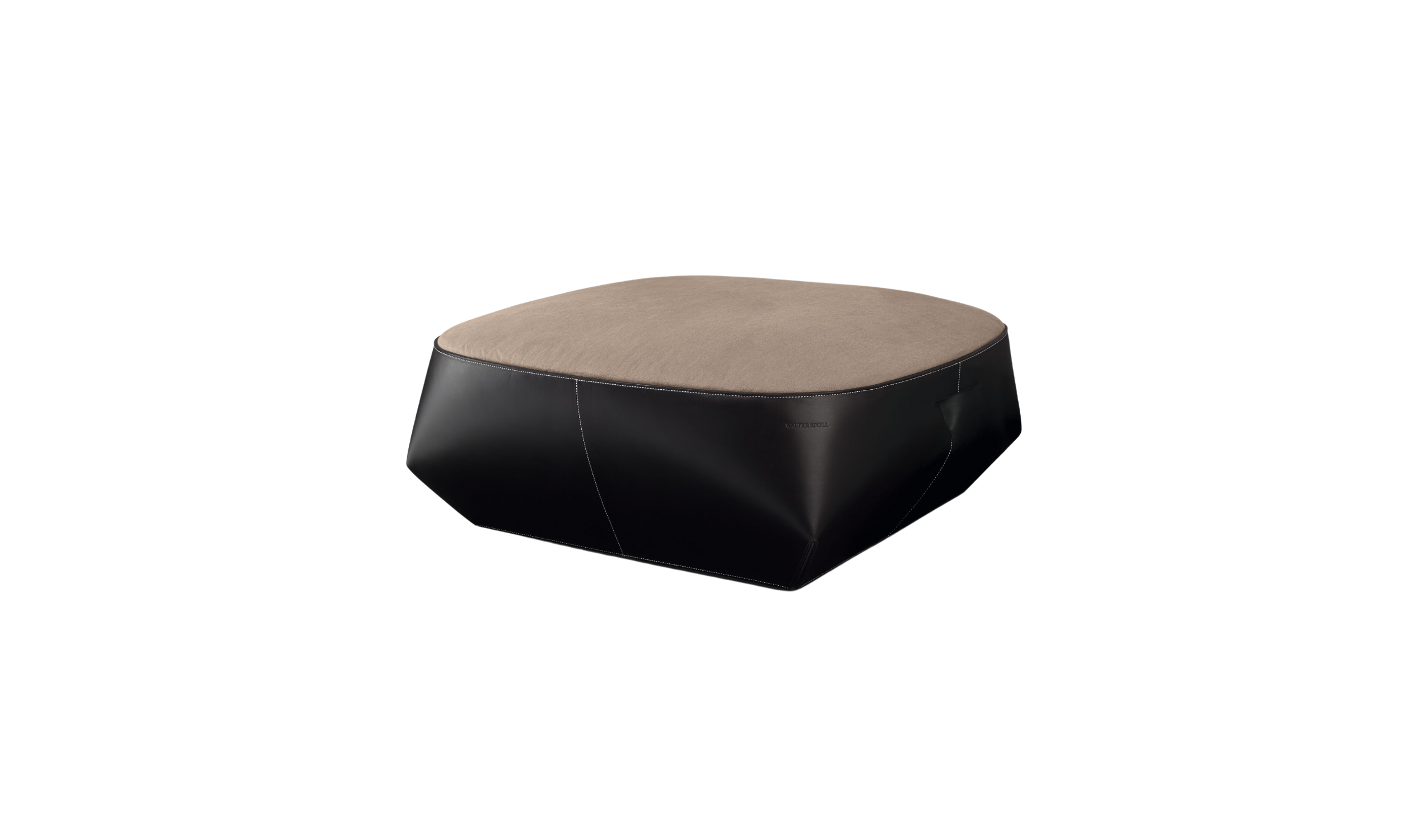 Isanka-Stool-2550x