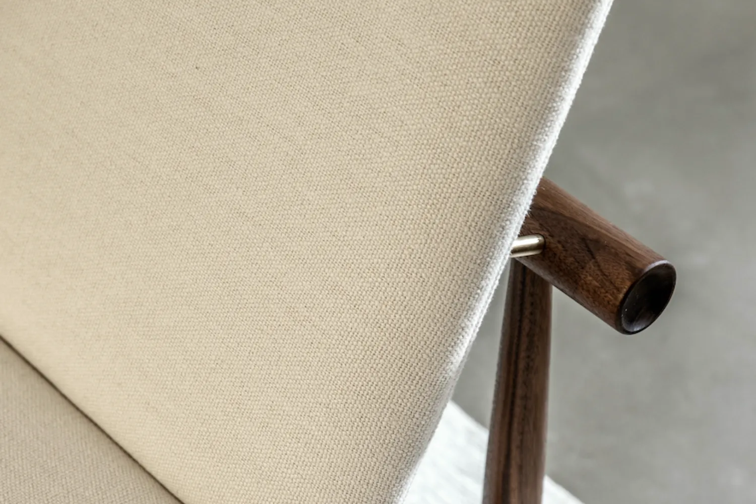 The-Japan-Chair-4