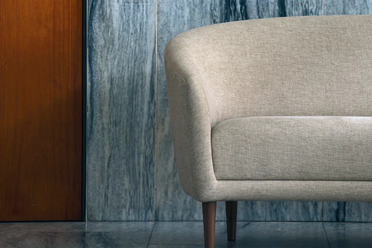 The-little-Mother-sofa-three-seater-5