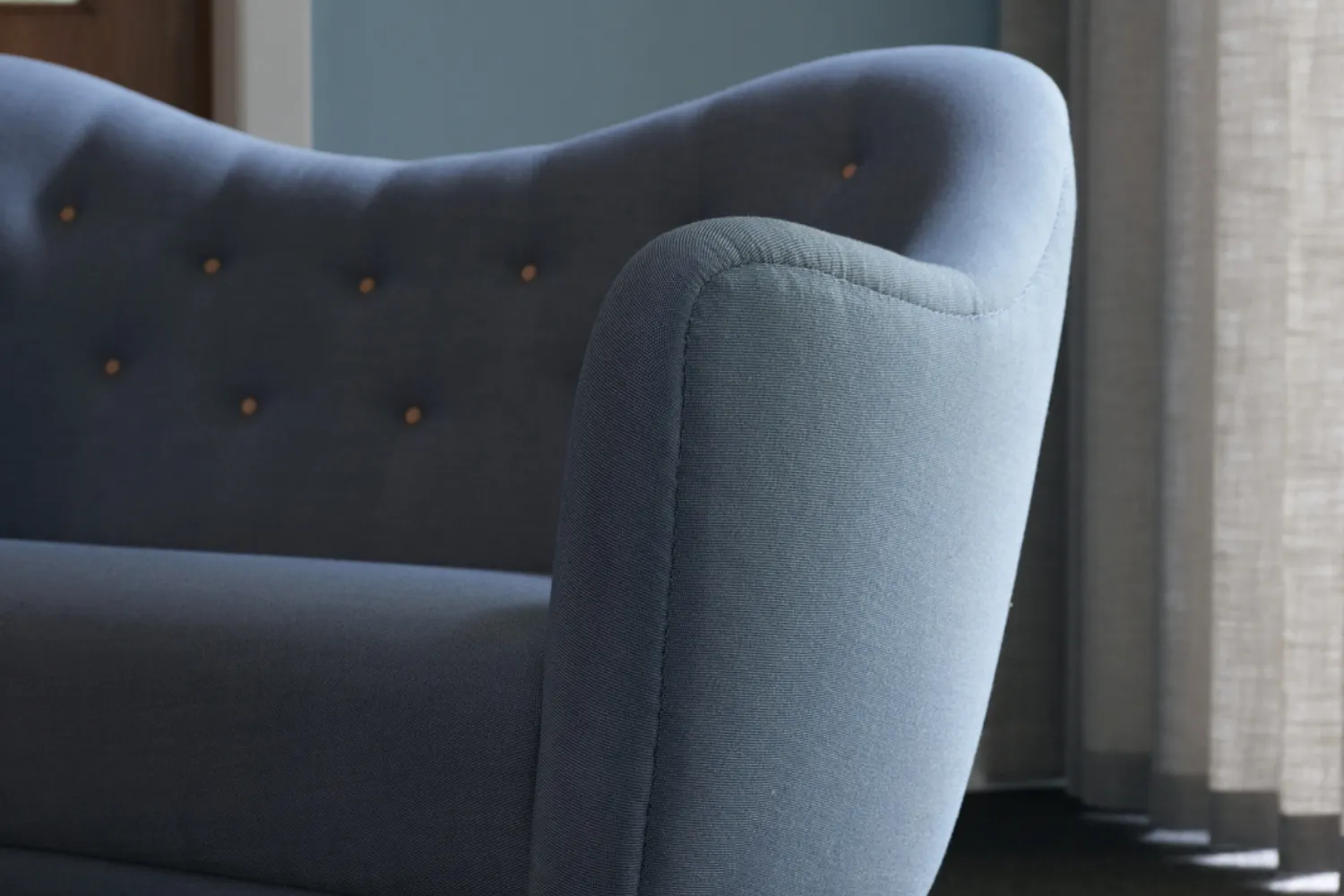 the-46-sofa-4