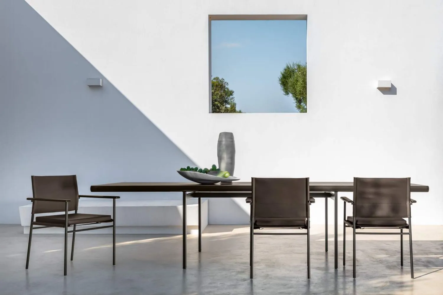 CARROSSEL-Allure-220×95-Dining-Table