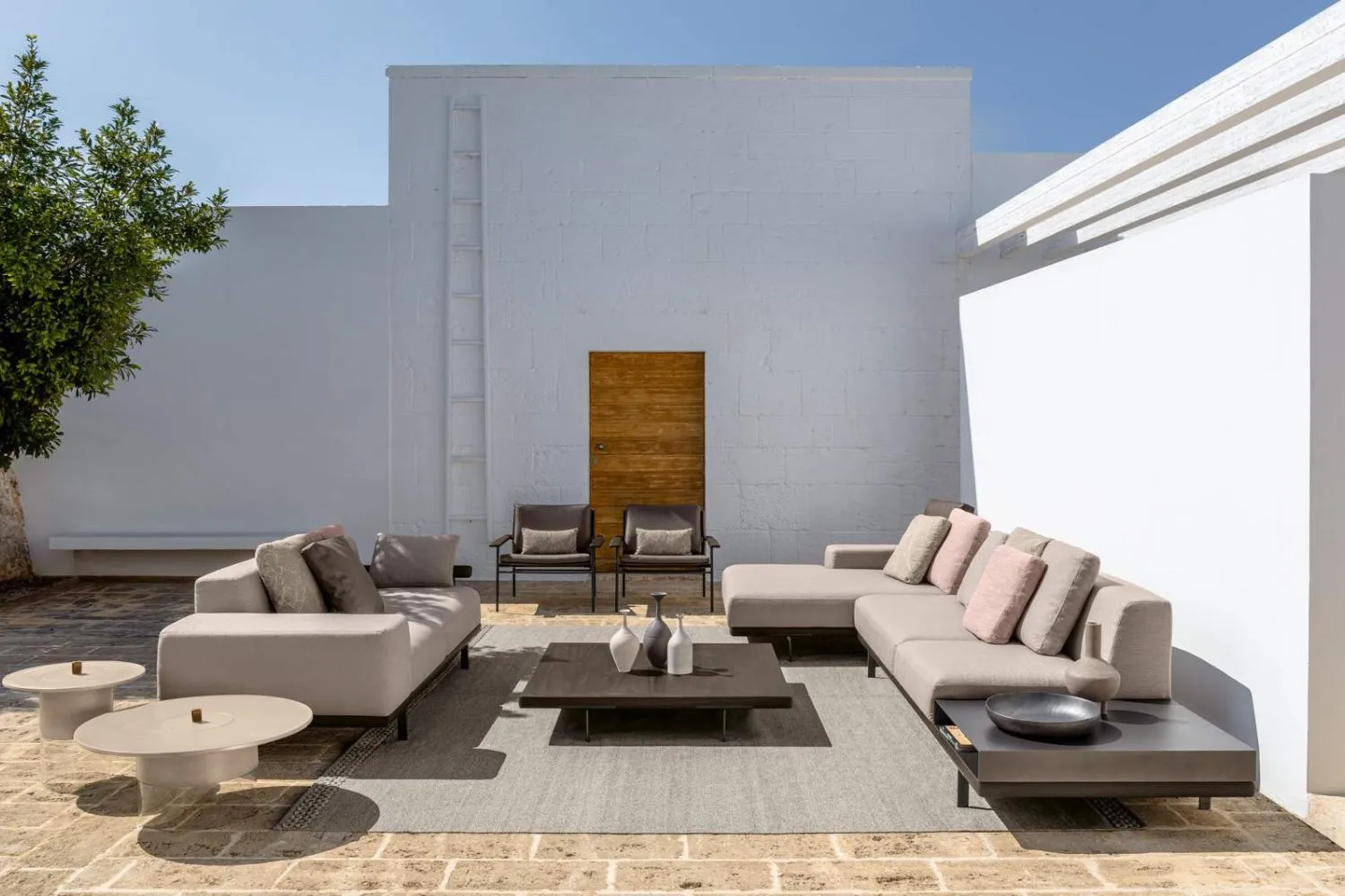 CARROSSEL-Allure-95×140-Coffee-Table