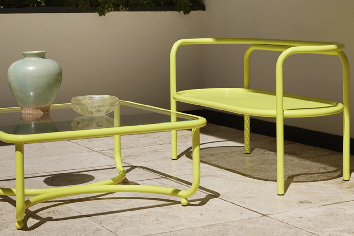 Mesa baixa Locus Solus 1964
