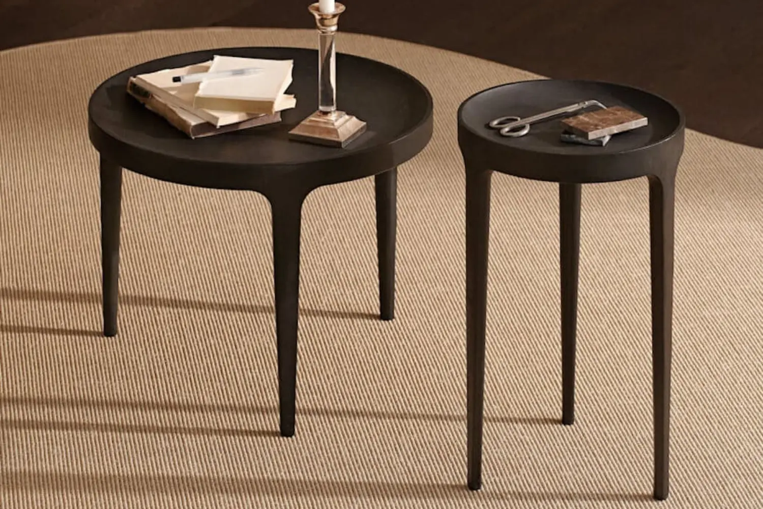 Mesa de apoio Ghost