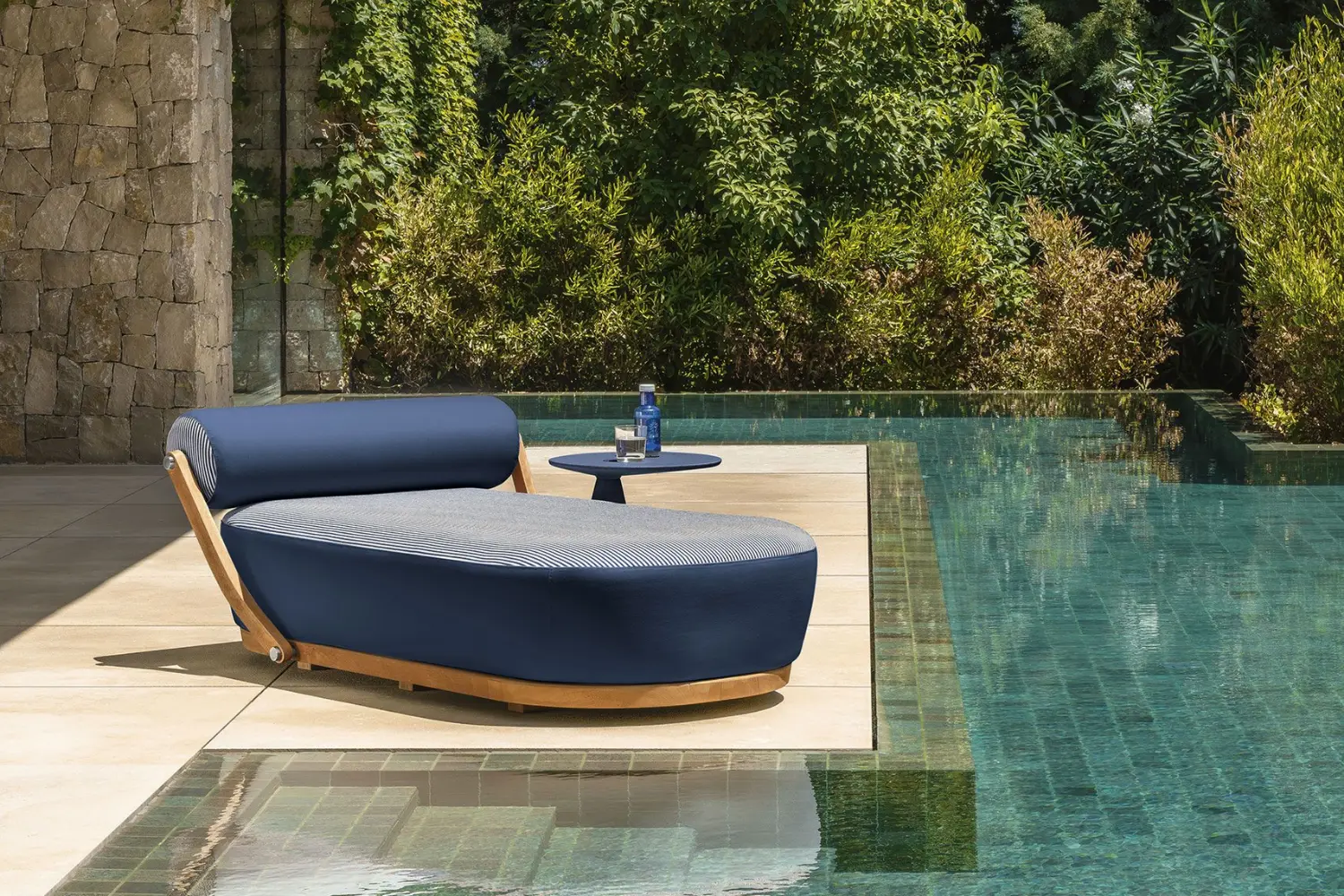 Espreguiçadeira Nami''