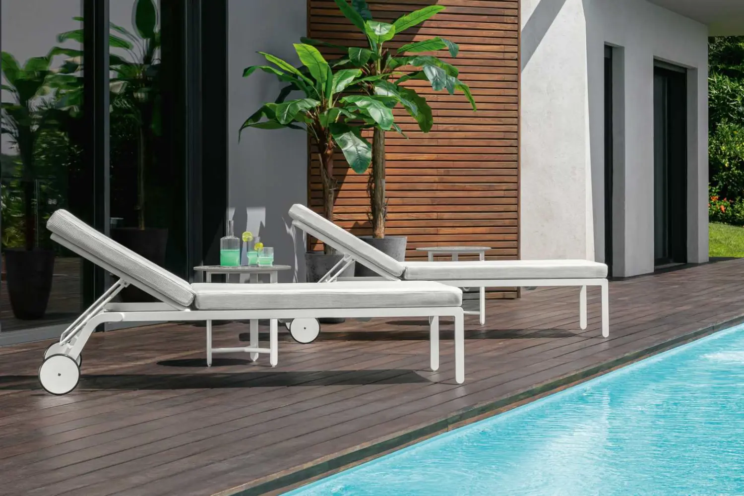 Mesa Lateral Riviera''