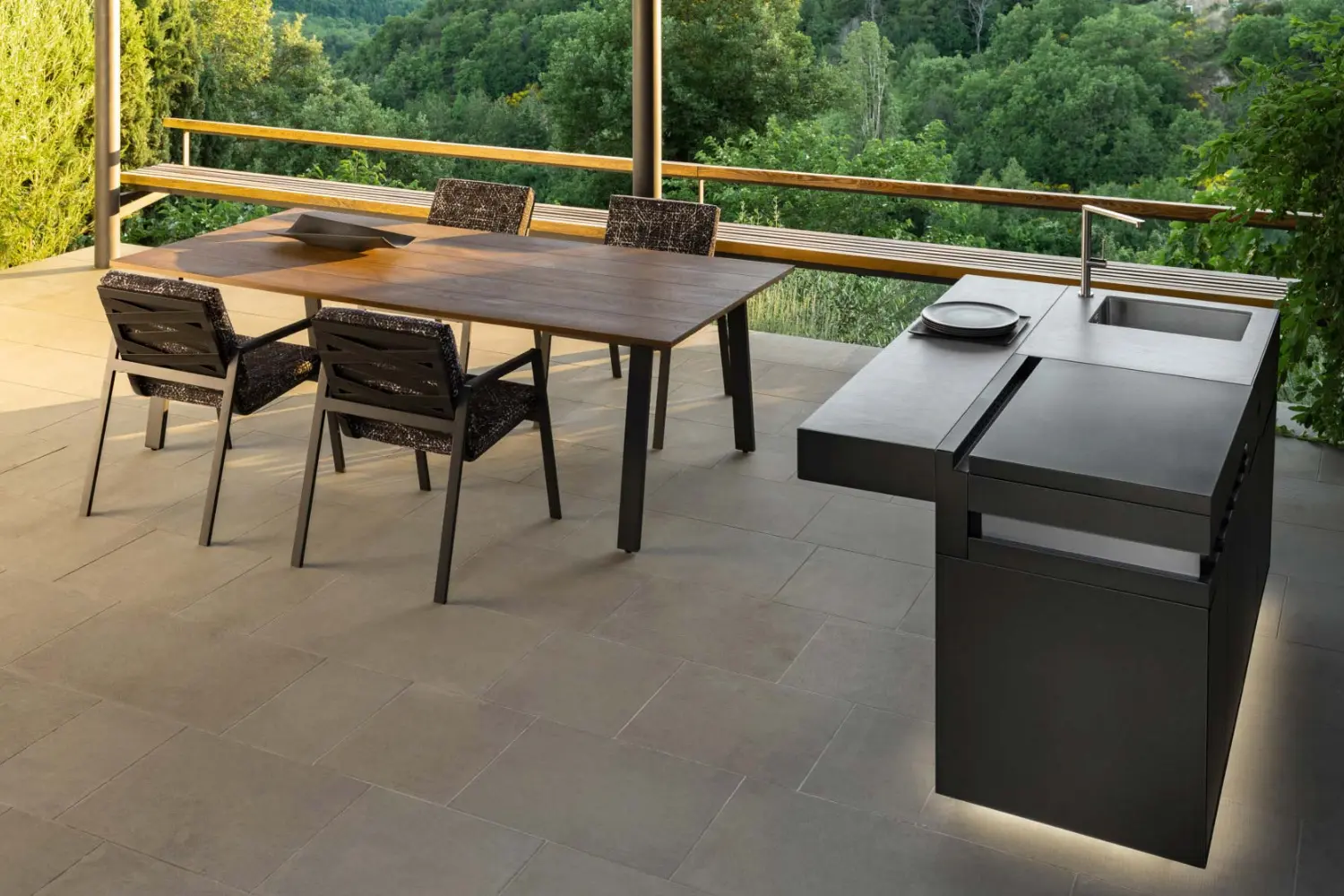 Mesa de Jantar Cottage'