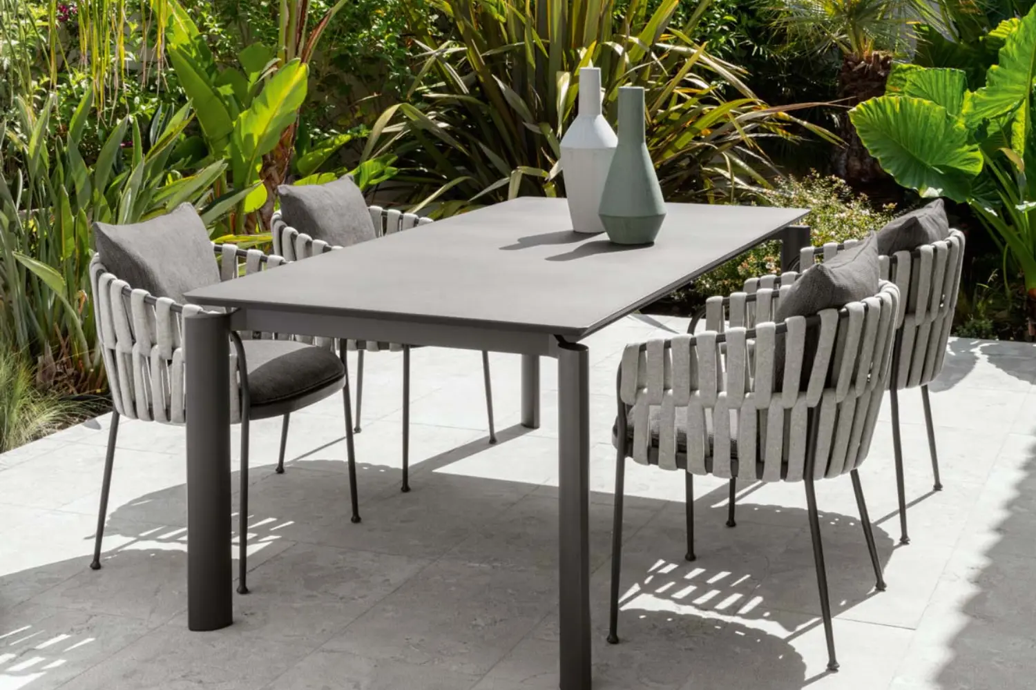 Mesa de Jantar Frame''