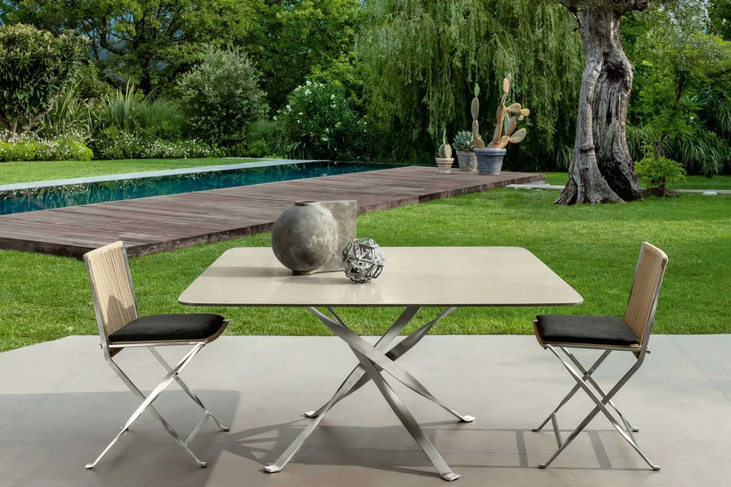 Mesa de Jantar George''