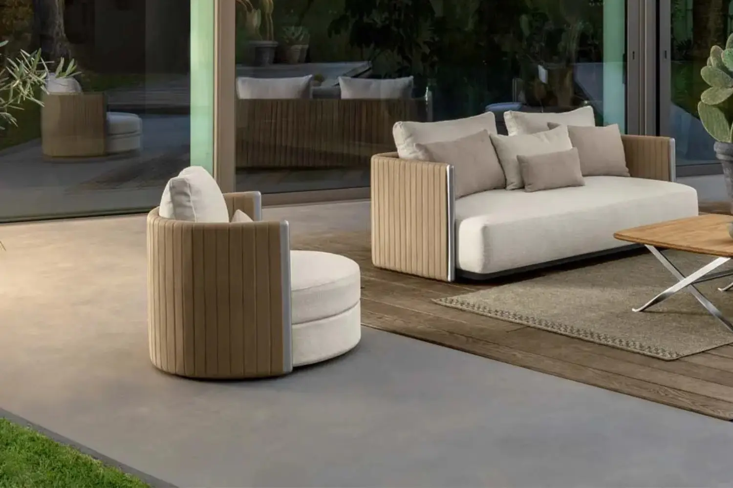 Poltrona George Living giratória''