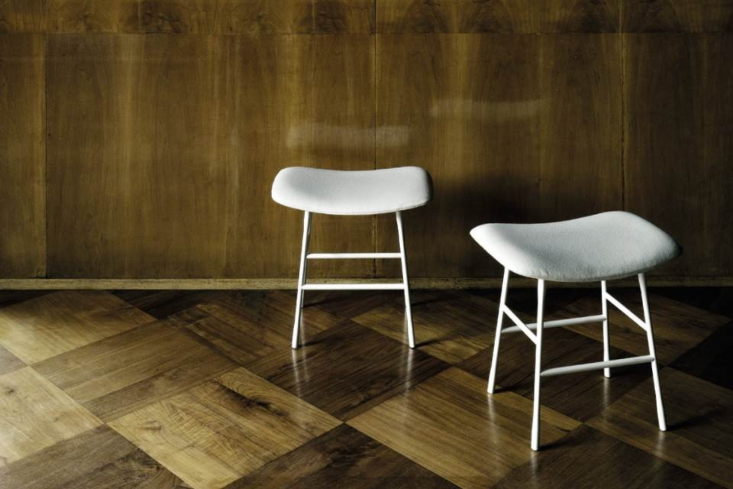 banqueta hinge''