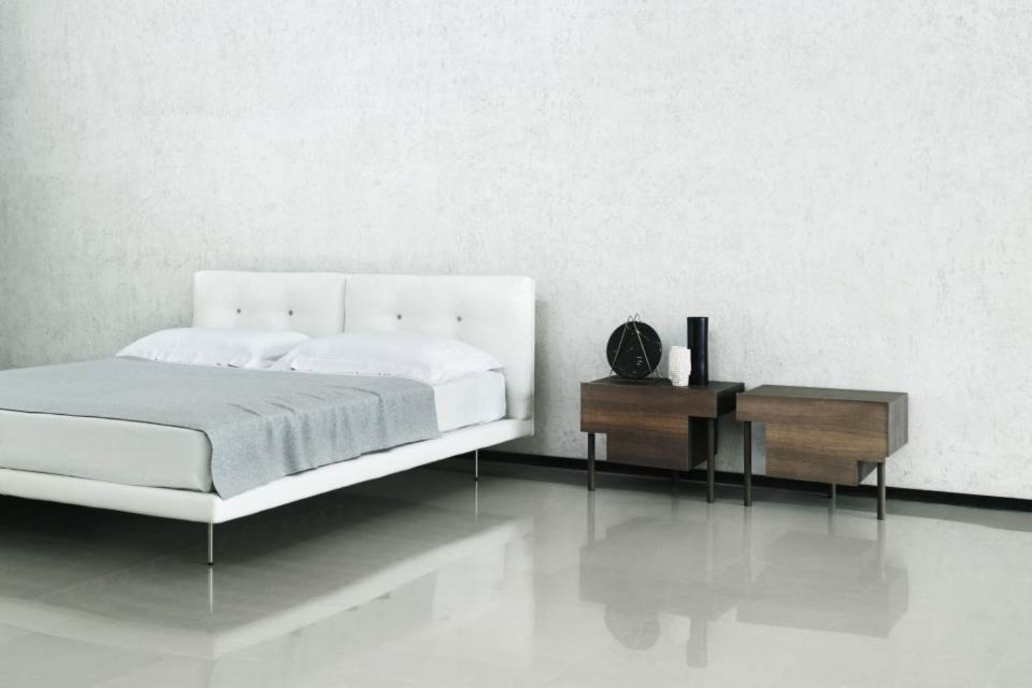mesa de cabeceira stilt''''