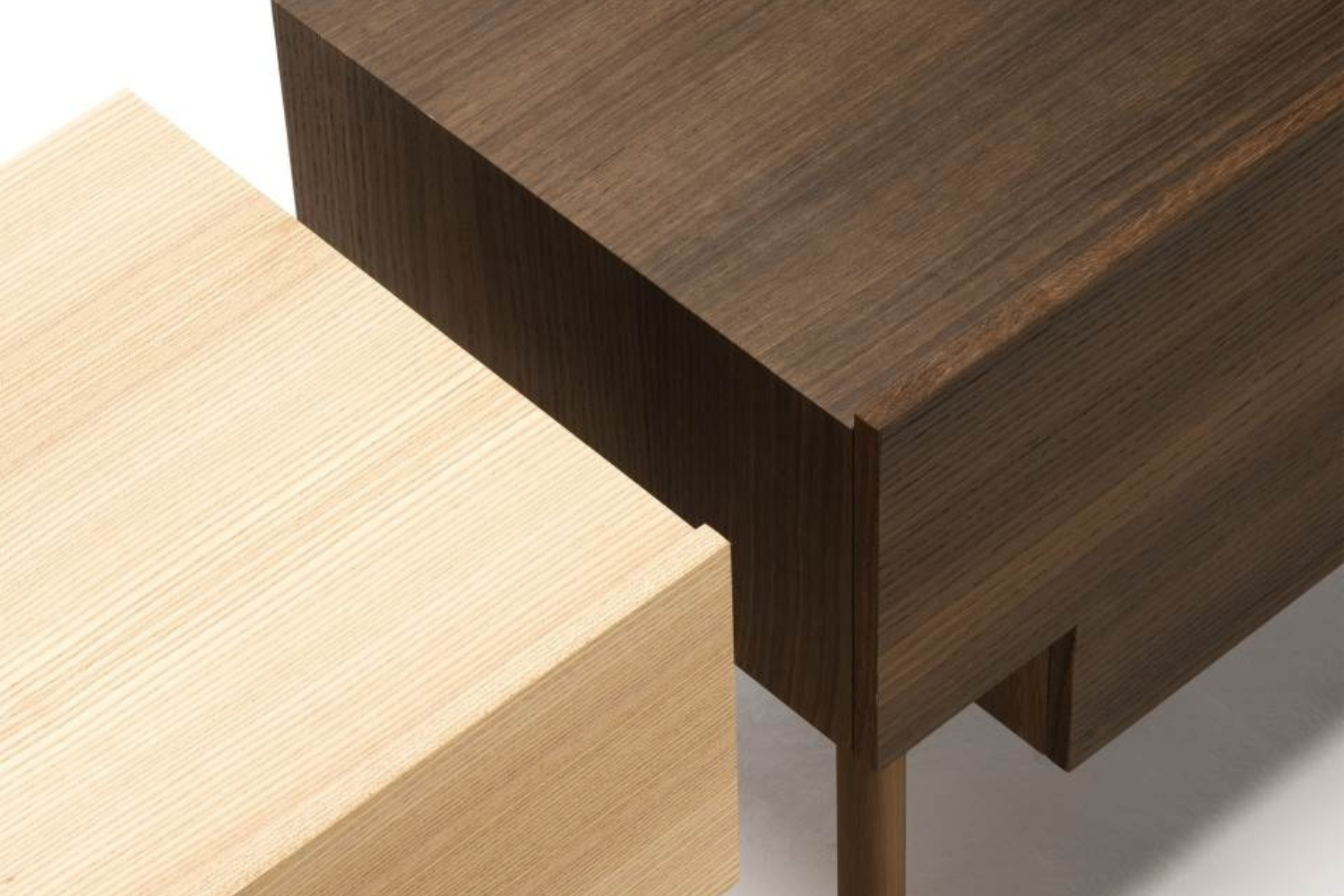 mesa de cabeceira stilt'