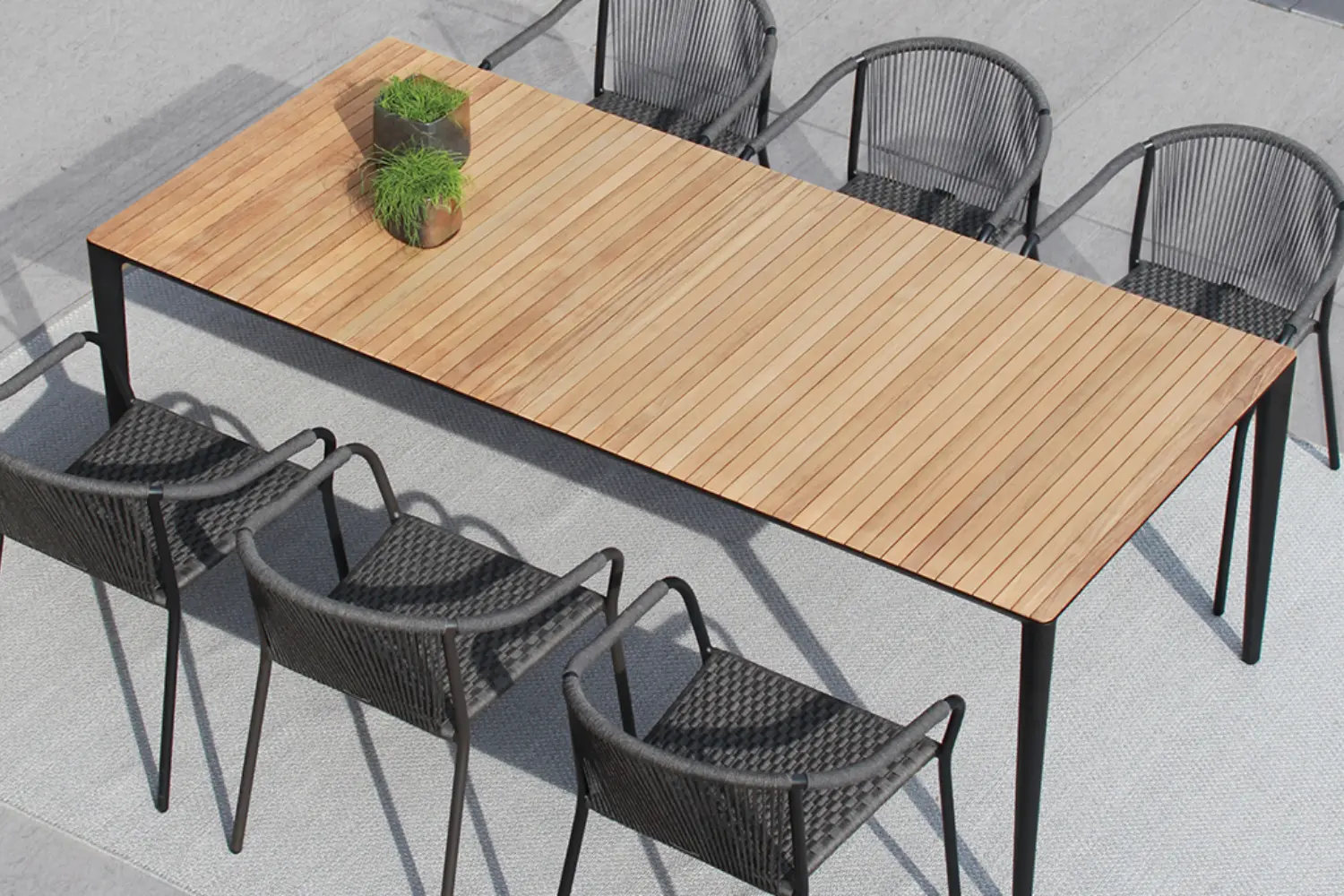 Mesa de Jantar U-nite'