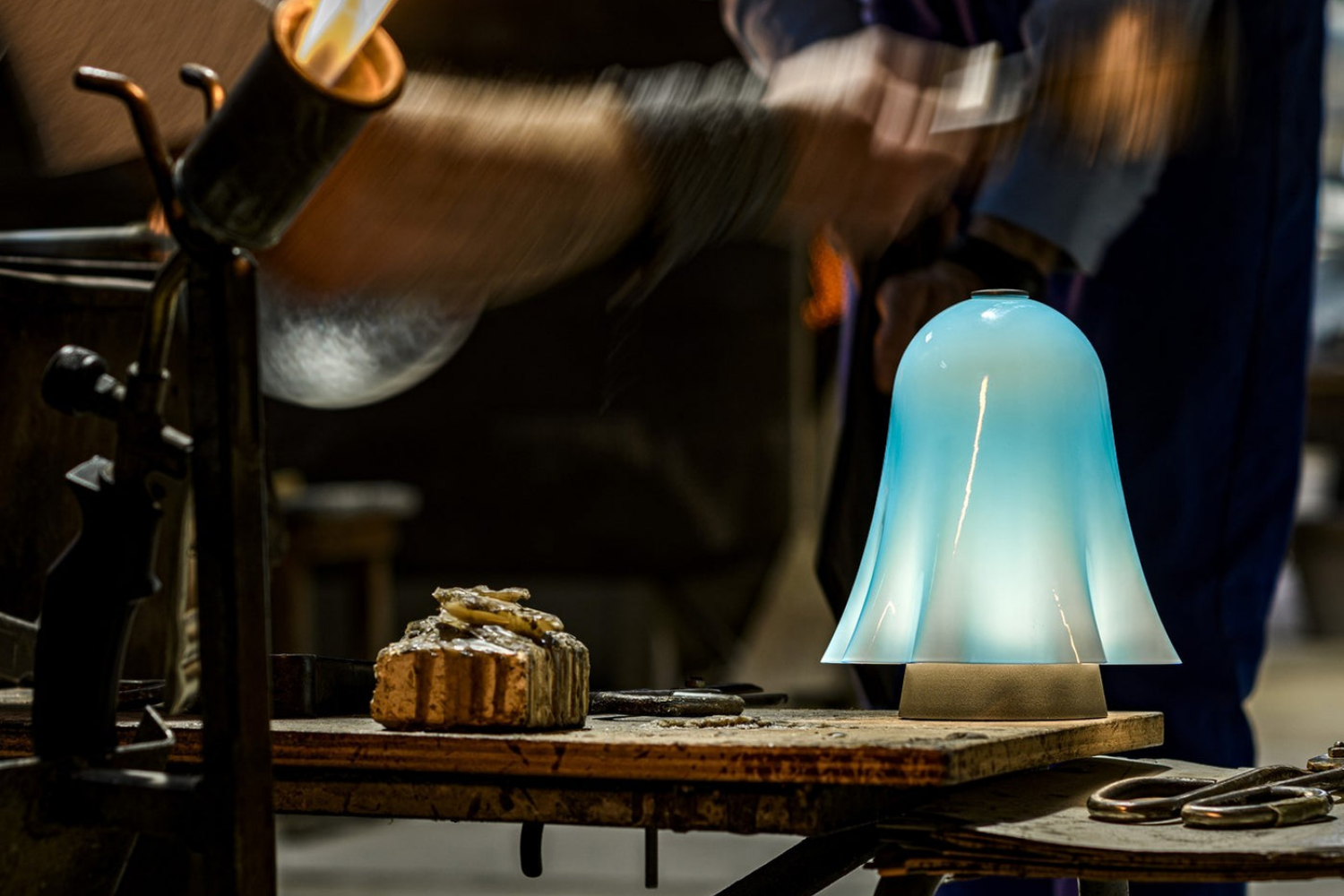 Luminária de Mesa Fantasmino'''