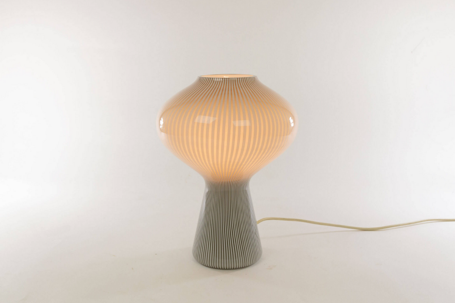 Luminária de Mesa Fungo''