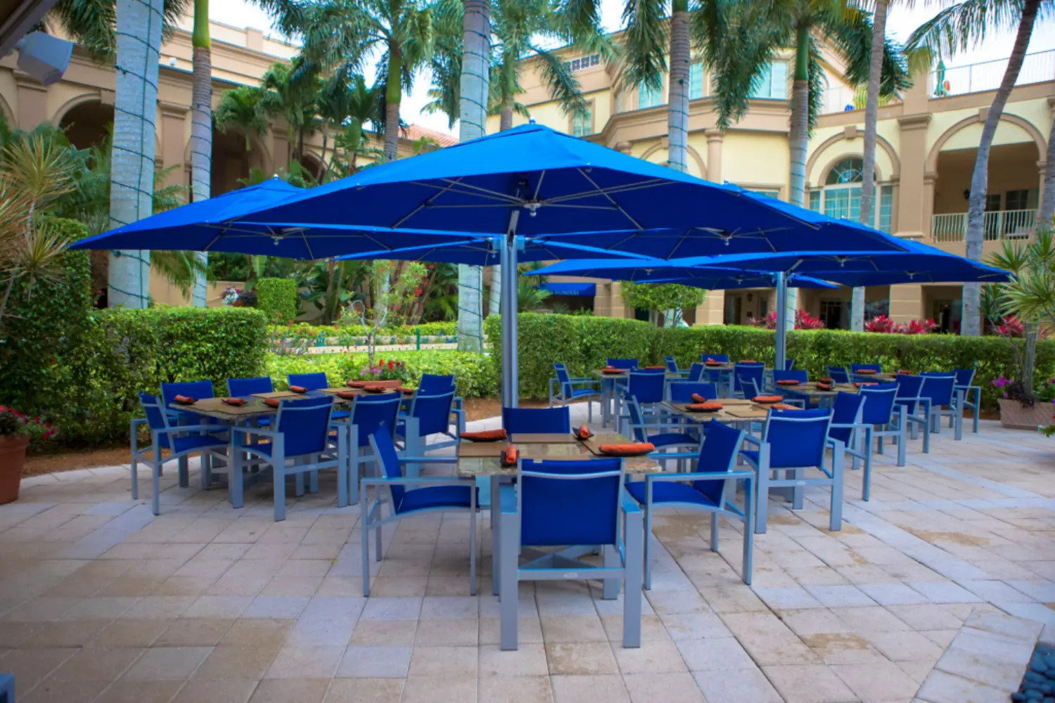 ocean master m1 shade pod cantilever (2)